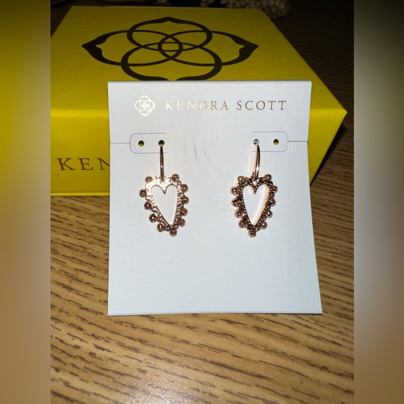 Kendra Scott - Picture 3 of 5